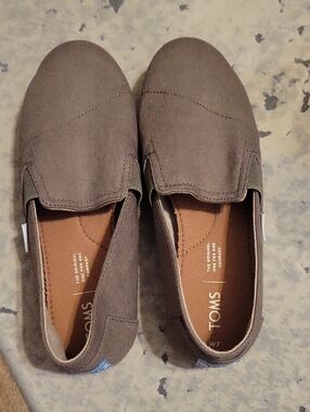 Toms Olive Olive Green Canvas Slip-On